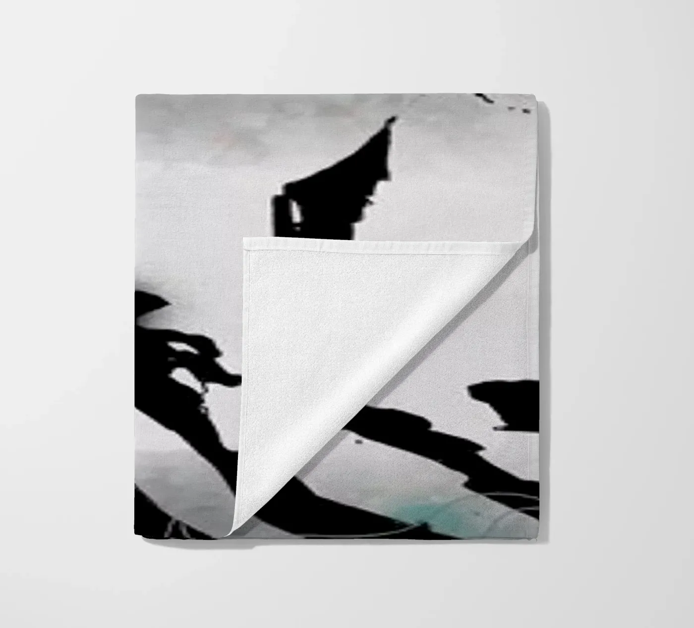 Swallow strandhanddoek van Giulio Iurissevich