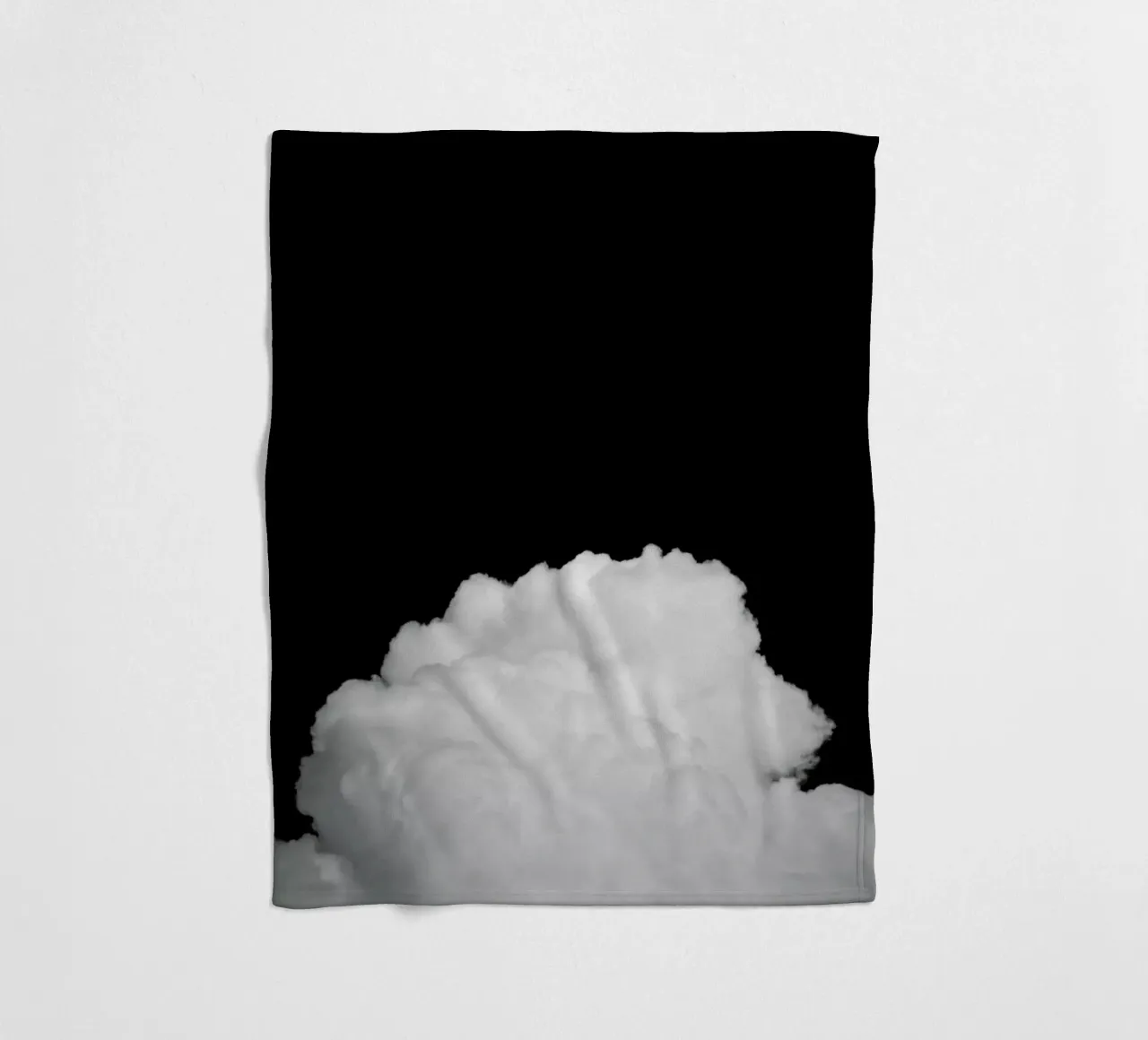 Black Clouds II coperta in pile da Tal Paz-Fridman