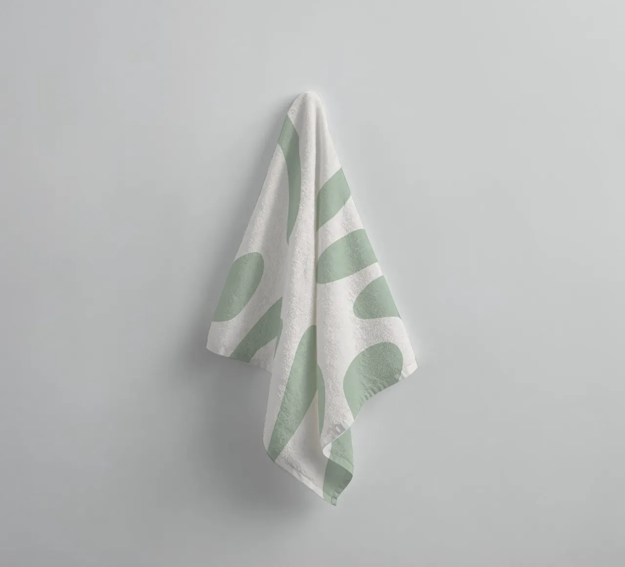 Foglia di Monstera Minimal | Verde pastello botanico (2/2) asciugamano da bagno da Dominique Vari