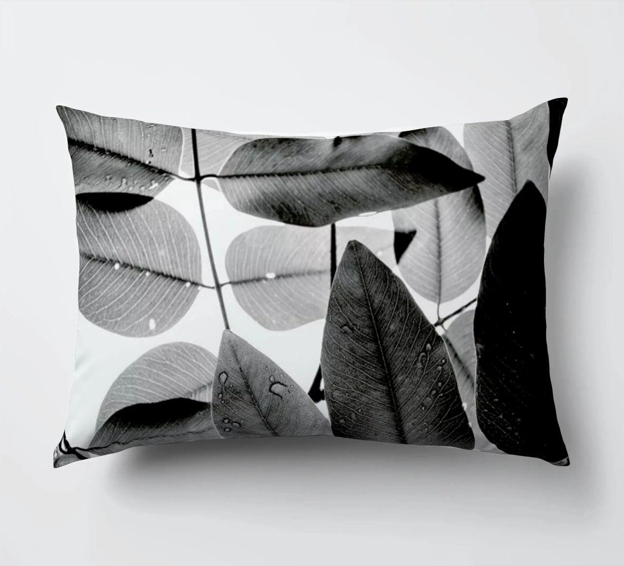 Experiments with Leaves II cuscino da Tal Paz-Fridman