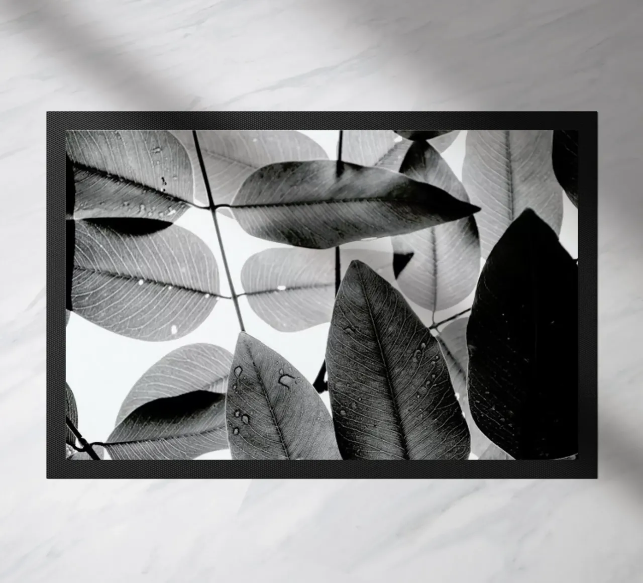 Experiments with Leaves II Fußmatte von Tal Paz-Fridman