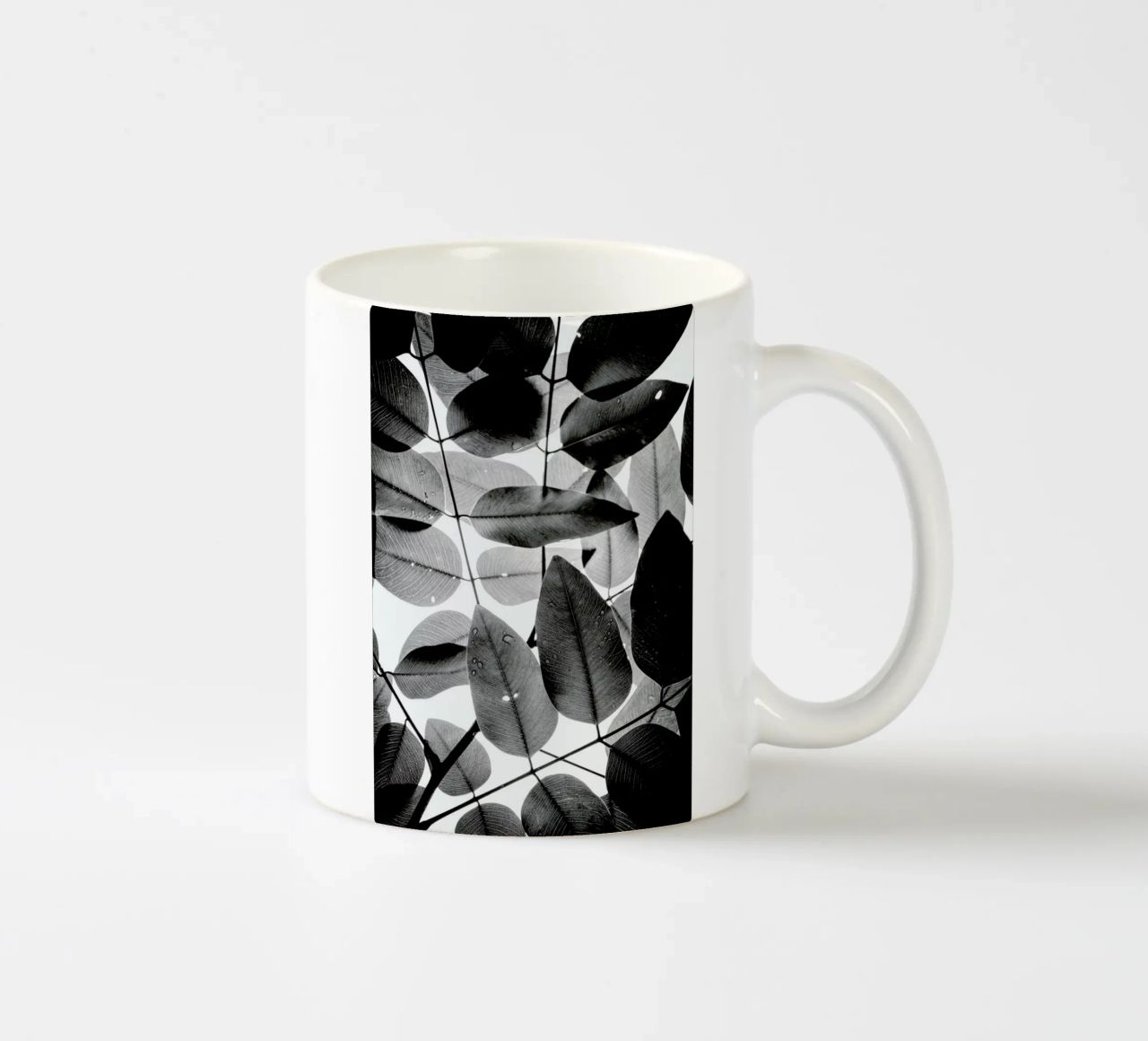 Experiments with Leaves II tazza in ceramica da Tal Paz-Fridman
