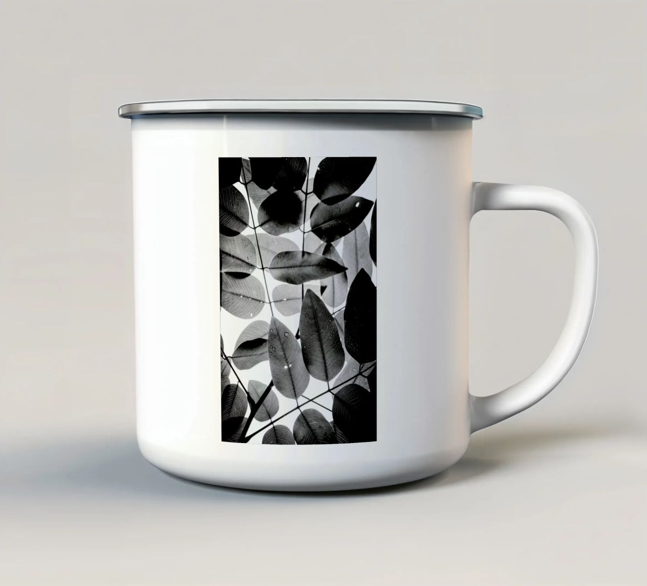 Experiments with Leaves II tazza in smalto da Tal Paz-Fridman