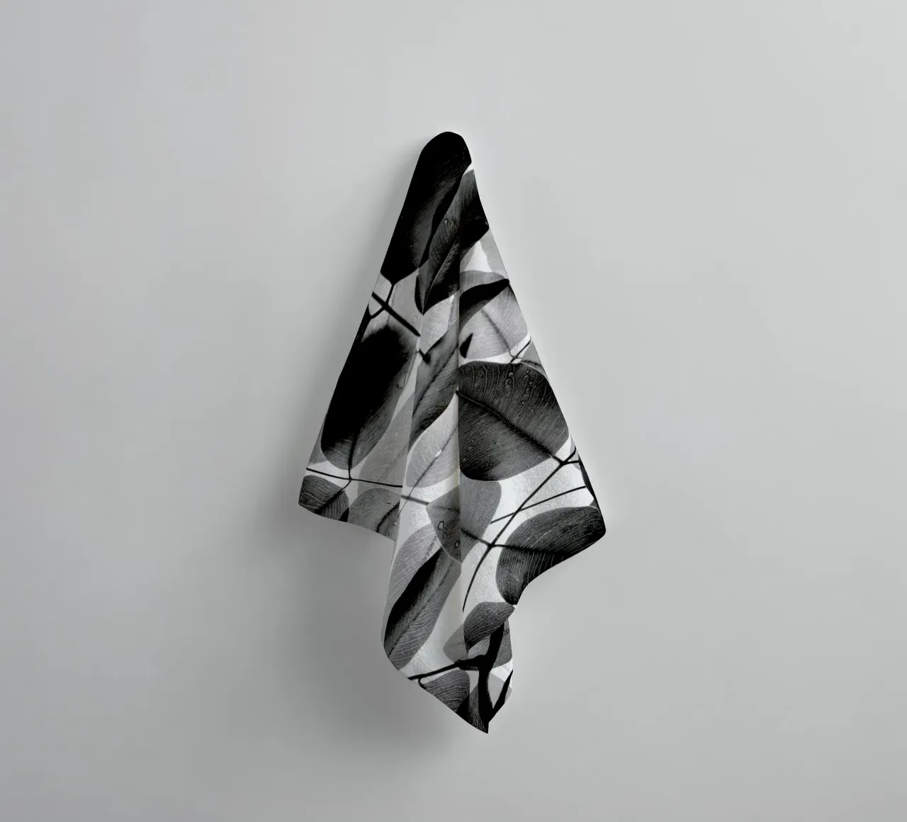 Experiments with Leaves II badhanddoek van Tal Paz-Fridman