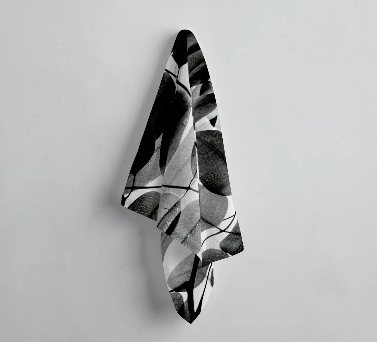 Experiments with Leaves II badhanddoek van Tal Paz-Fridman