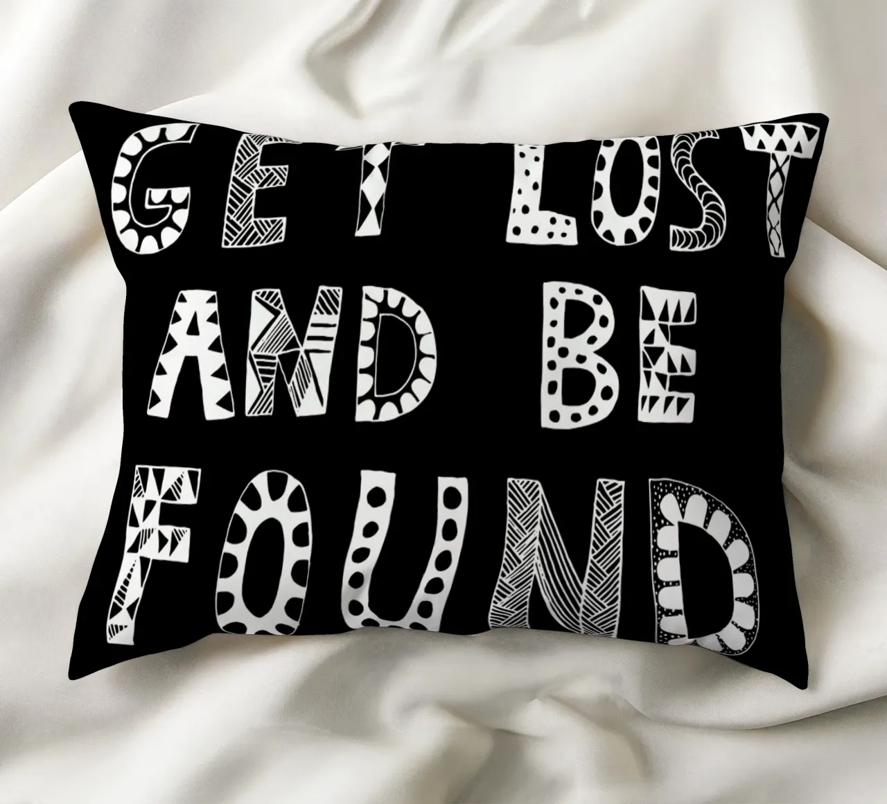 Get Lost and Be Found Black cuscino da Vasare Nar