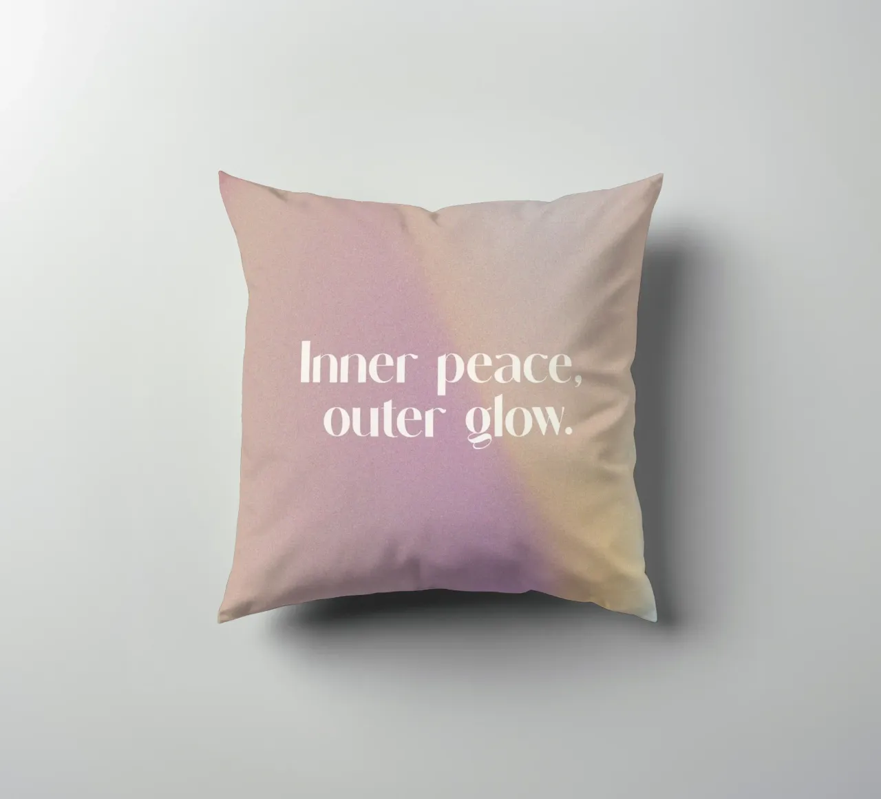 Inner Peace Outer Glow cuscino da treechild