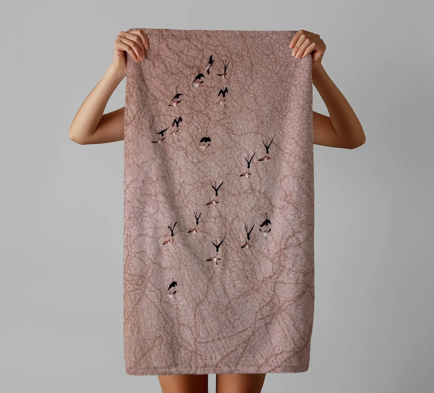 Flamingo towel by ROBERTO H