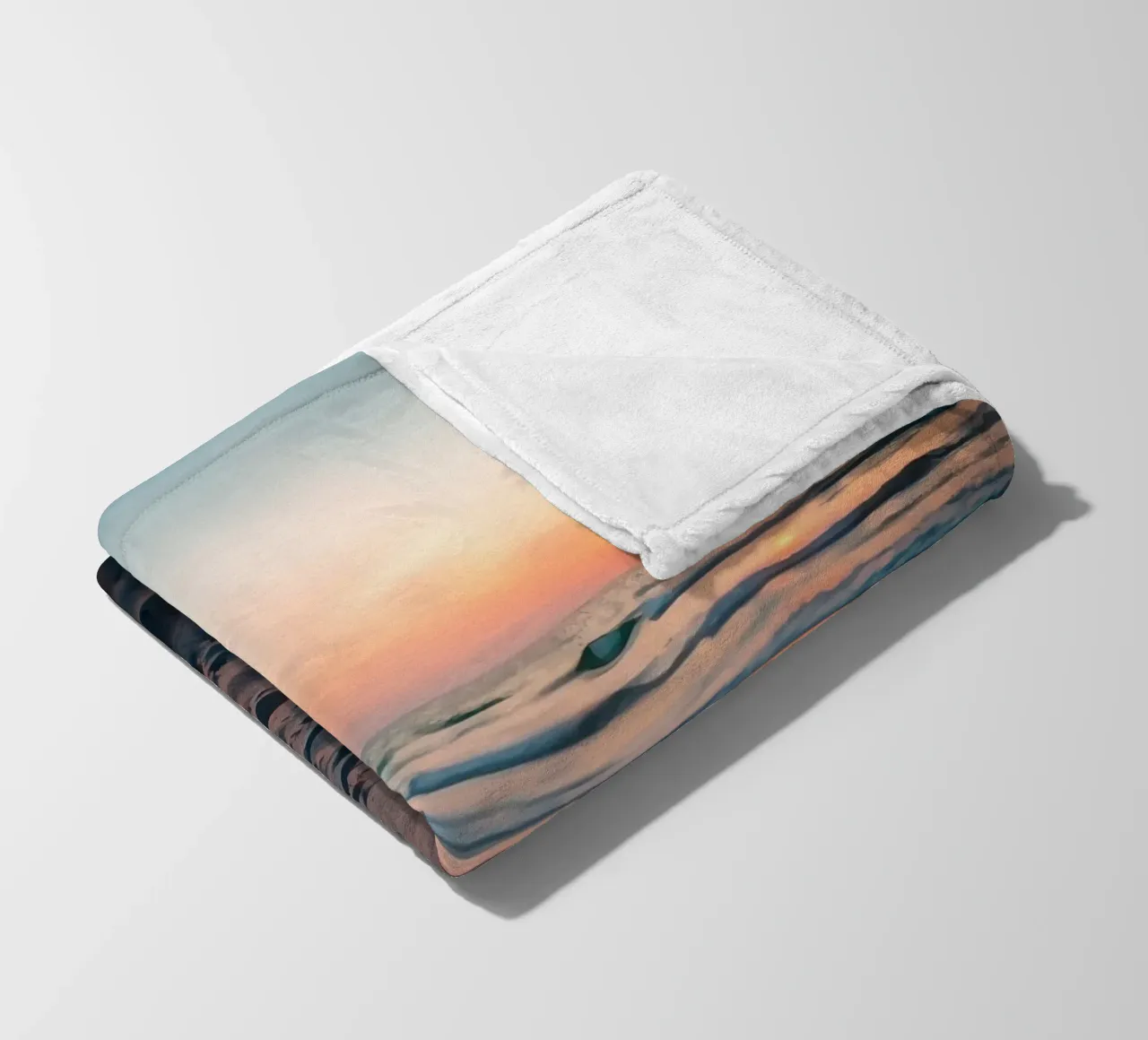 Bella vista sul tramonto in spiaggia coperta in pile da DesignDoodle