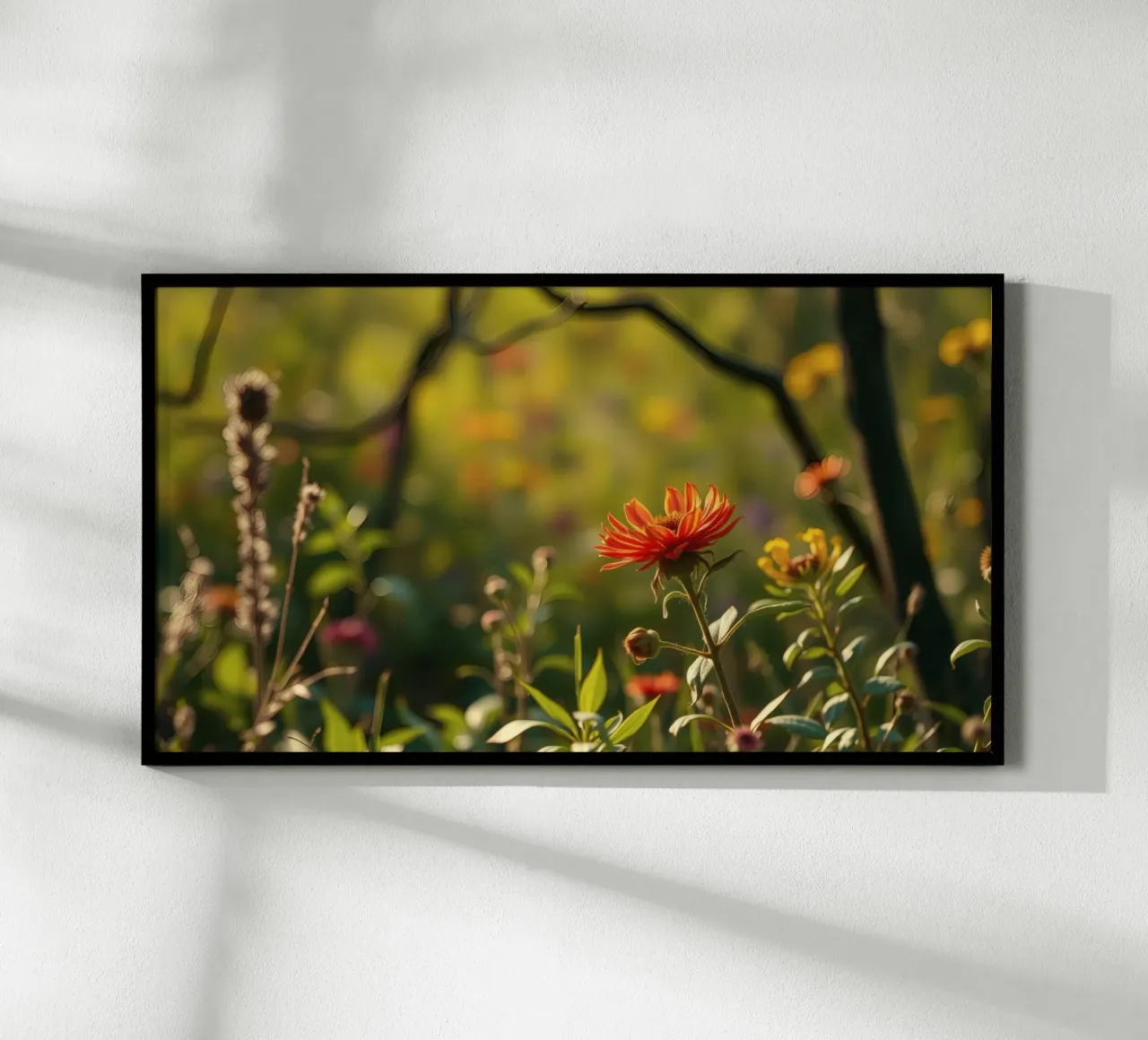 Fiori colorati sbocciano in un giardino sereno durante l'ora d'oro carta hahnemühle da DesignDoodle
