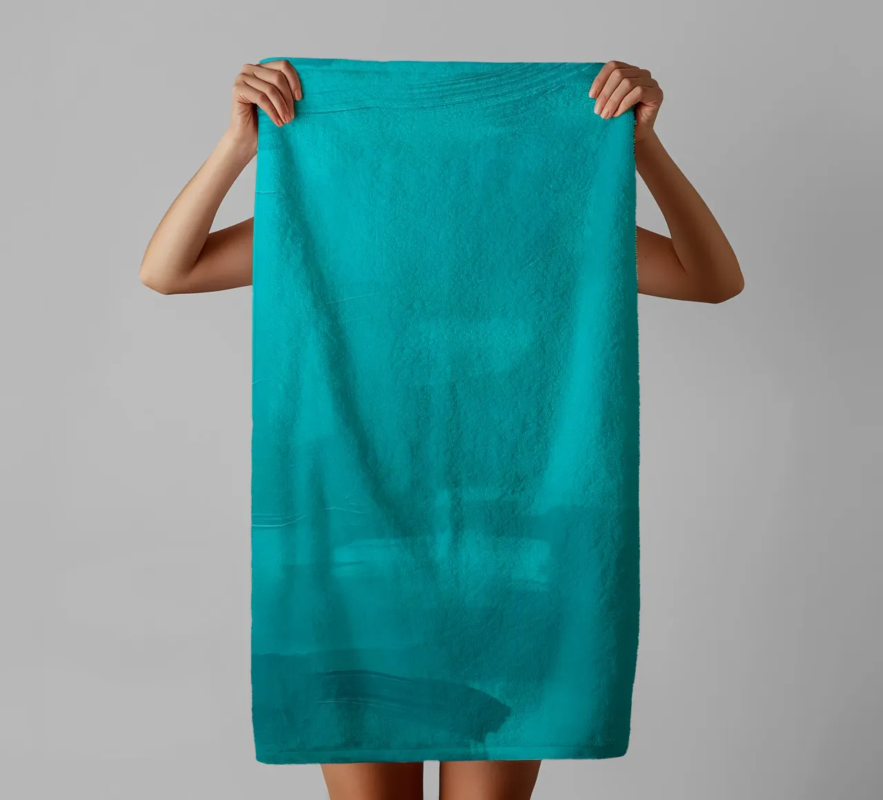 Vivace dipinto astratto turchese con pennellate di colore asciugamano da bagno da DesignDoodle