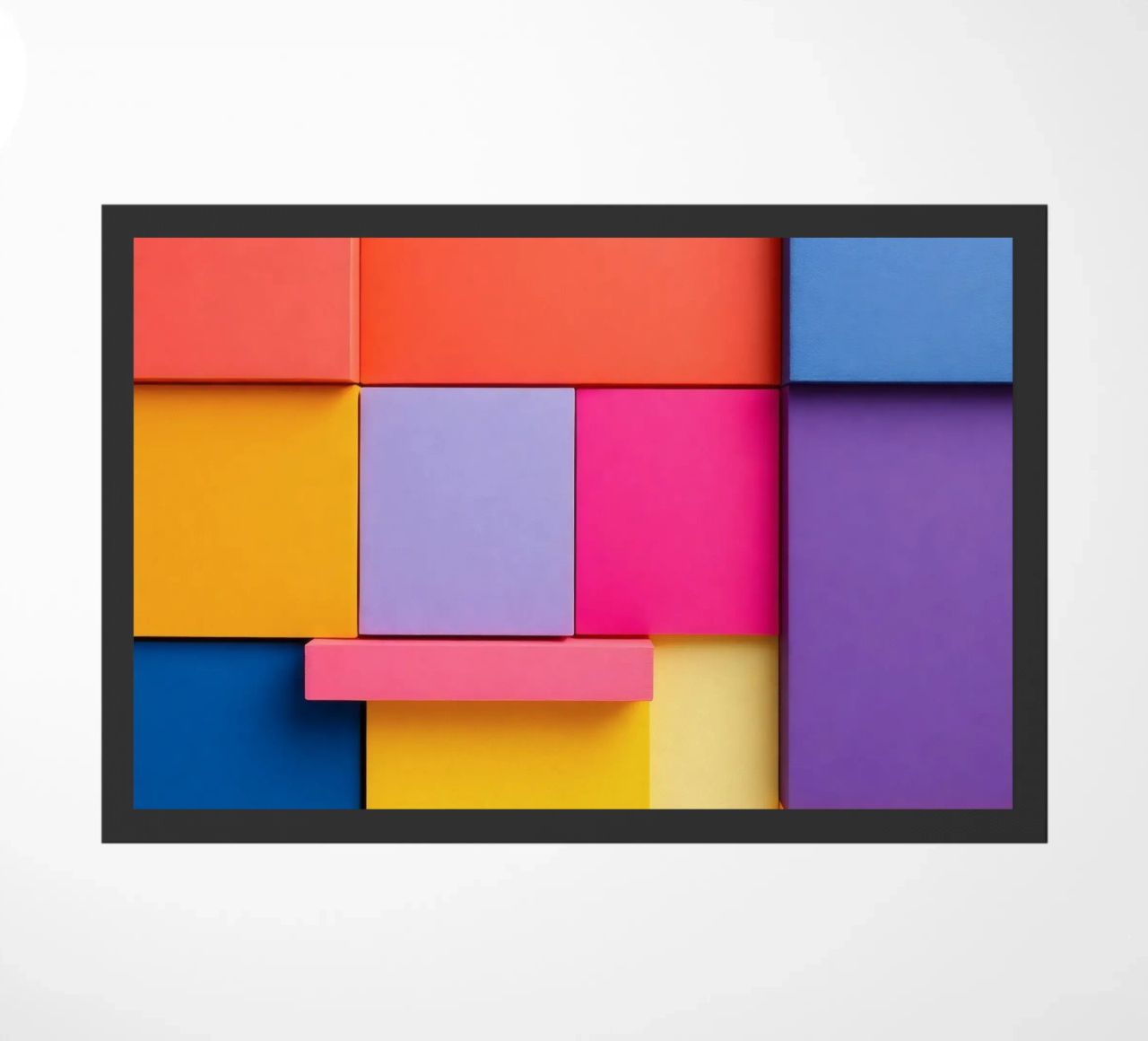 Forme geometriche colorate creano un vivace design astratto zerbino da DesignDoodle