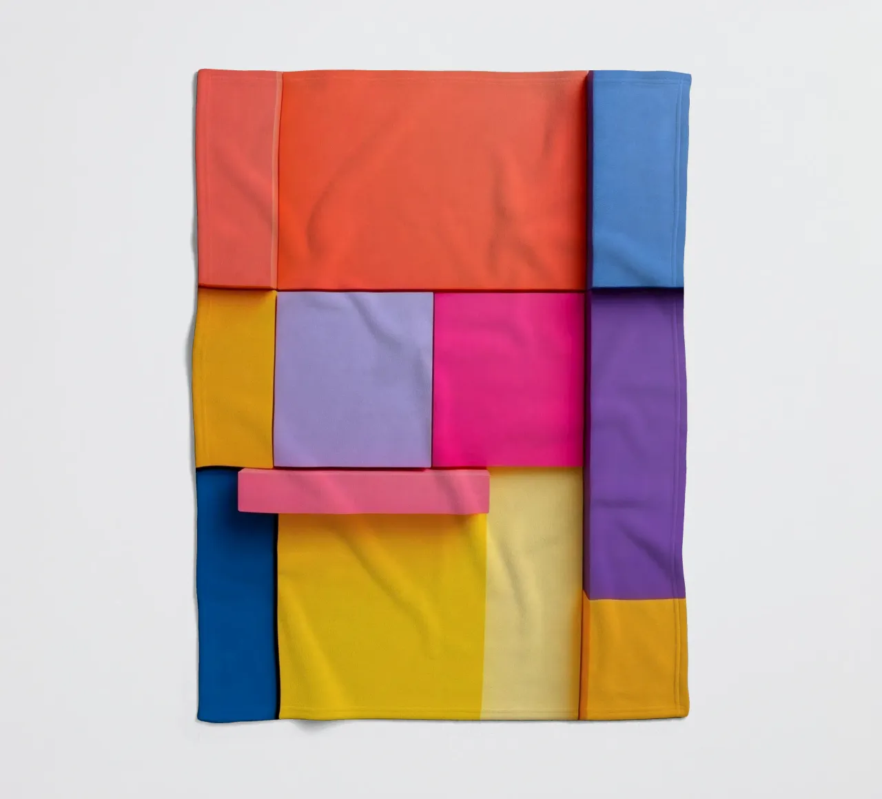 Forme geometriche colorate creano un vivace design astratto coperta in pile da DesignDoodle