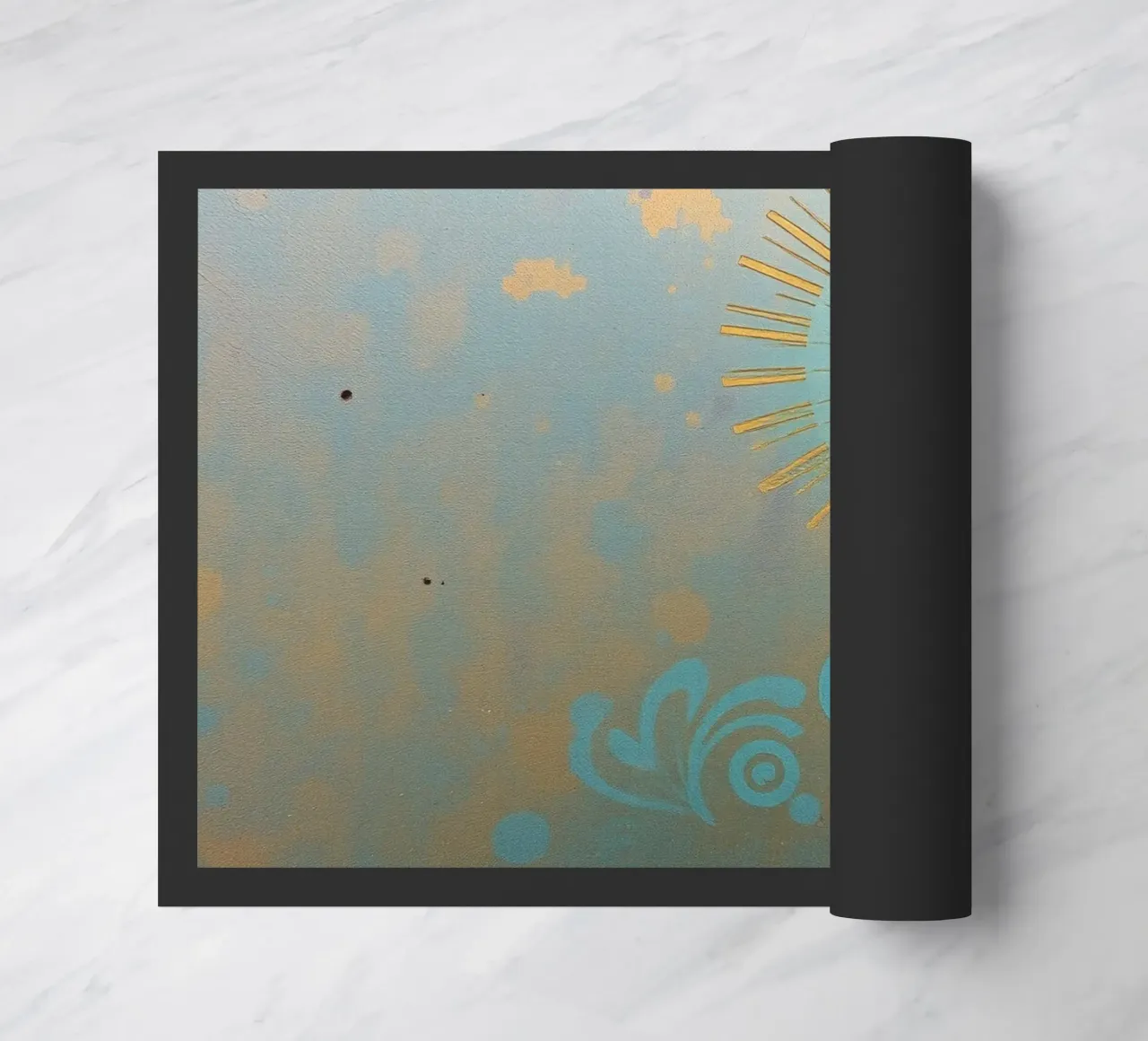murale raffigurante una mano che regge una luna zerbino da DesignDoodle