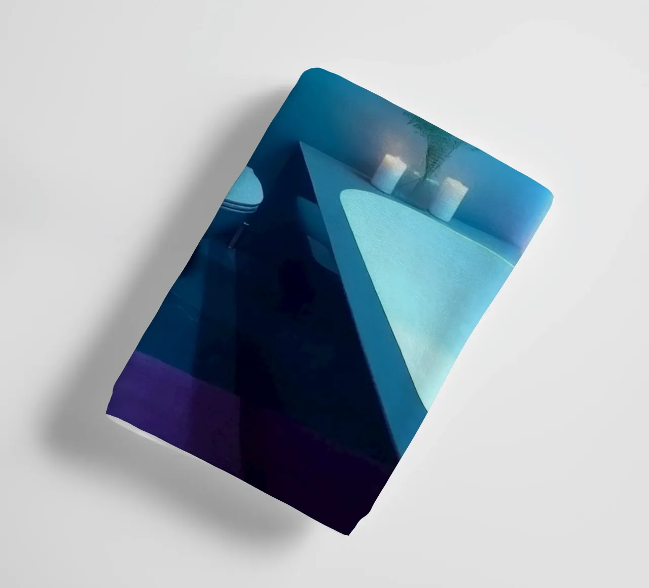Bagno moderno con illuminazione blu asciugamano da bagno da DesignDoodle