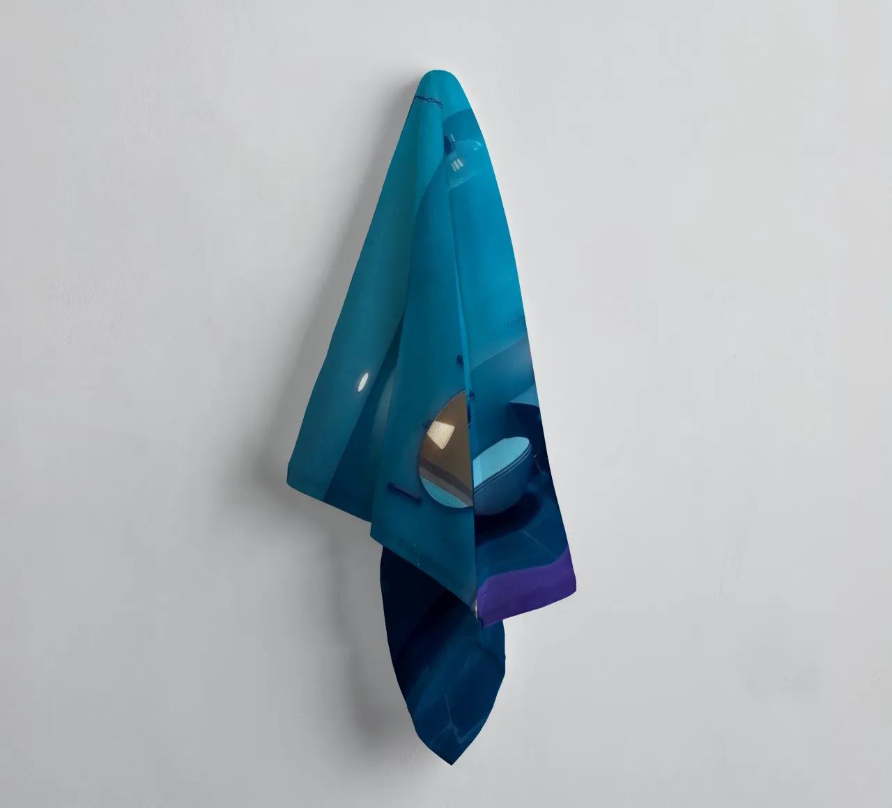 Bagno moderno con illuminazione blu asciugamano da bagno da DesignDoodle