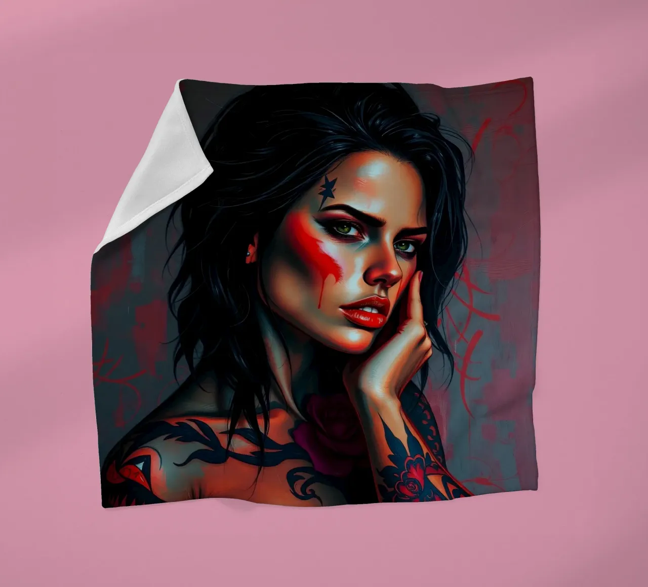 Ritratto artistico di una donna con tatuaggi di grande effetto coperta in pile da DesignDoodle