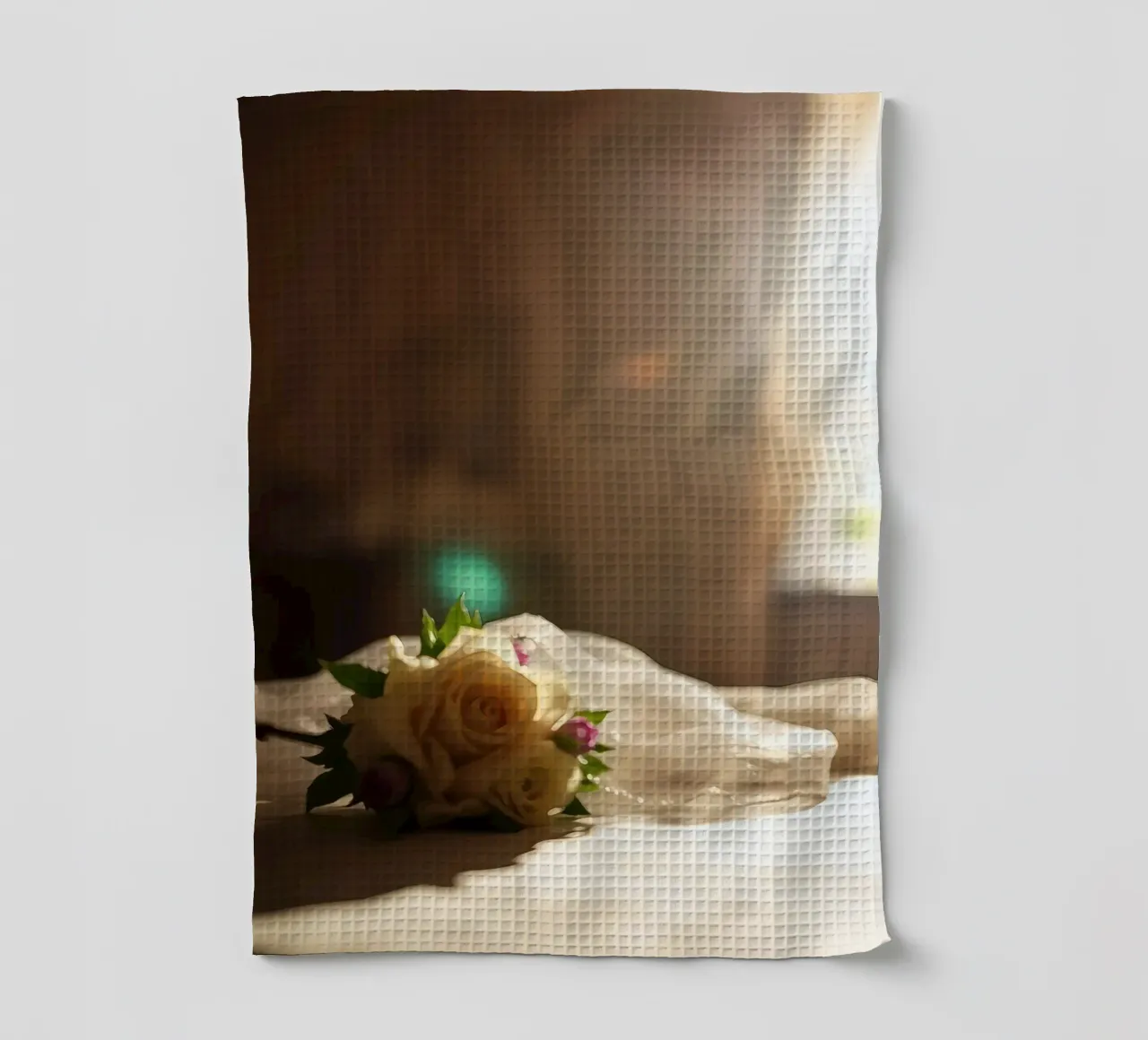 Bouquet de mariée élégant posé sur une table torchon de DesignDoodle