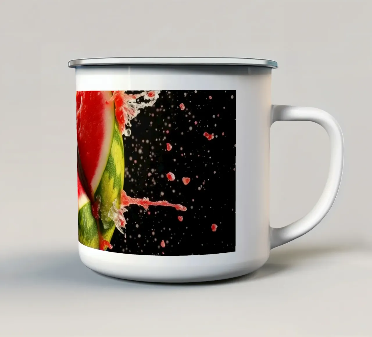 Affettare un cocomero crea uno spruzzo rinfrescante tazza in smalto da DesignDoodle