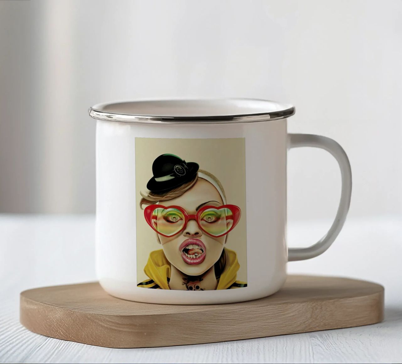 WOW tazza in smalto da Giulio Rossi