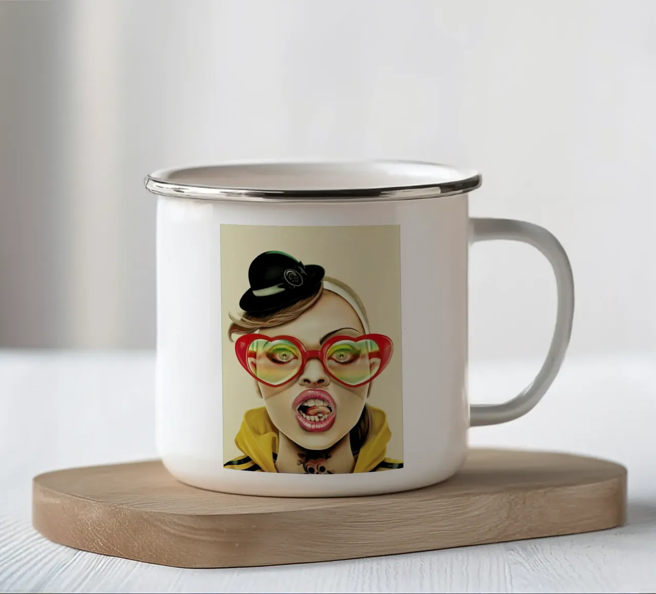 WOW tazza in smalto da Giulio Rossi