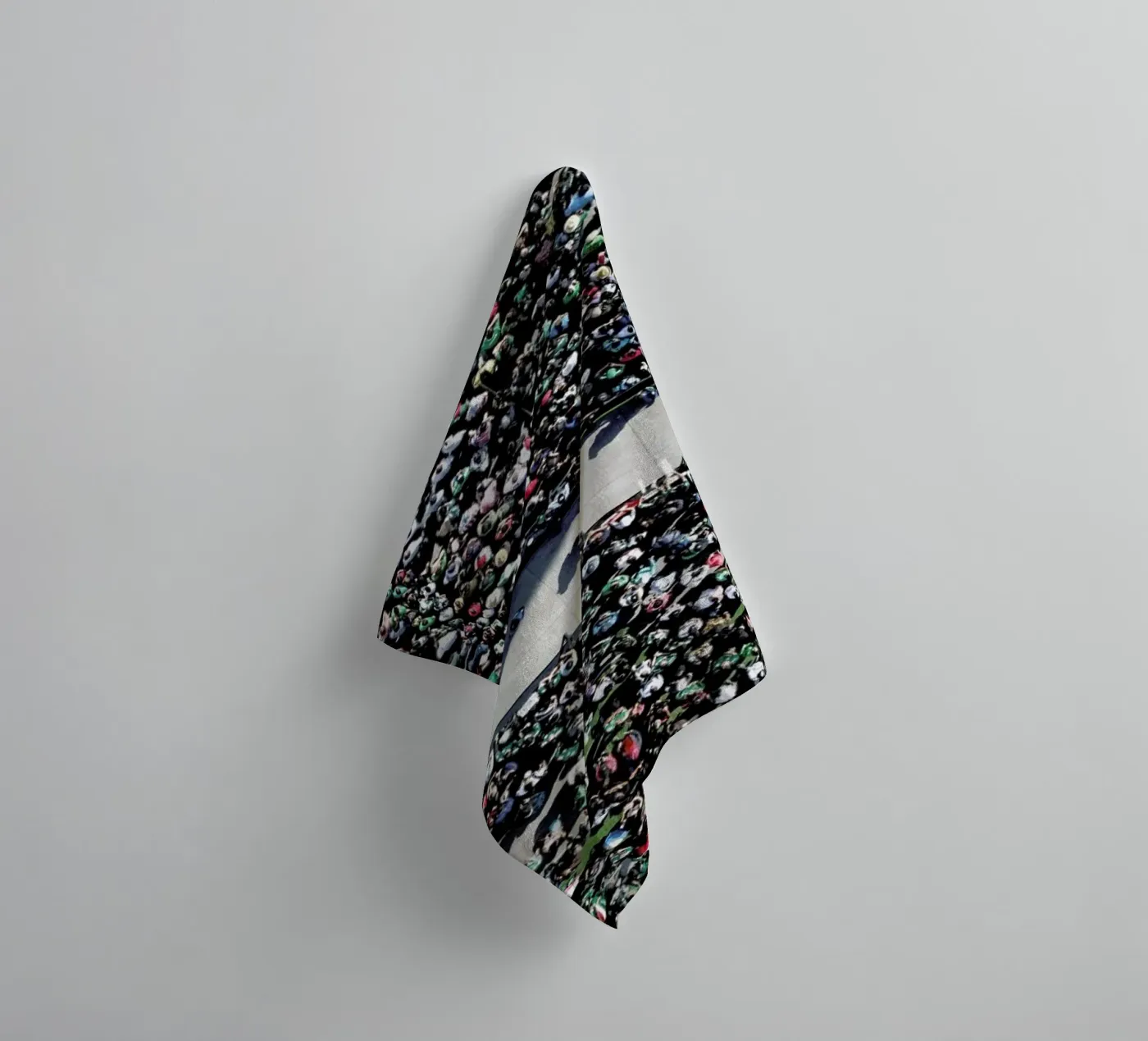 Looking Forward towel by ROBERTO H