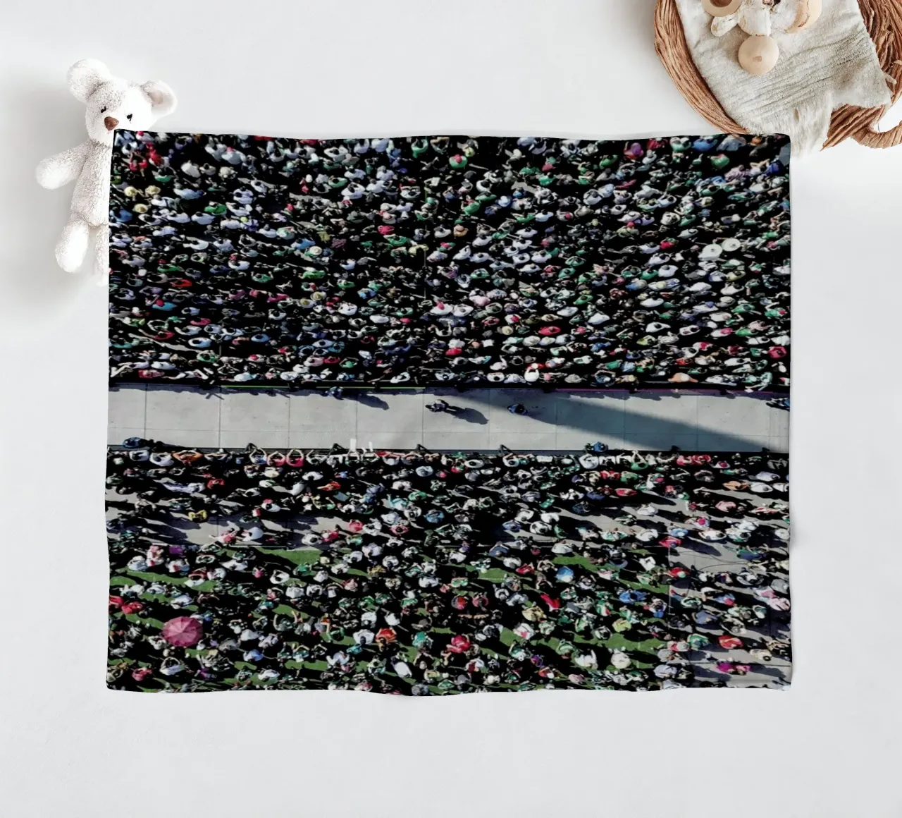 Looking Forward Fleecedecke von ROBERTO H