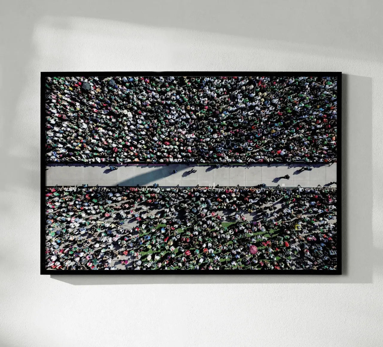 Looking Forward poster da ROBERTO H