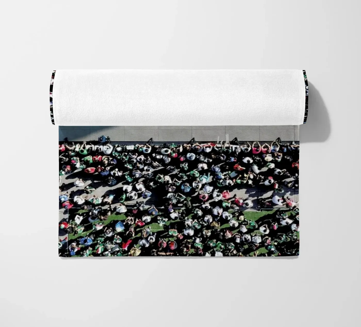 Looking Forward serviette de plage de ROBERTO H