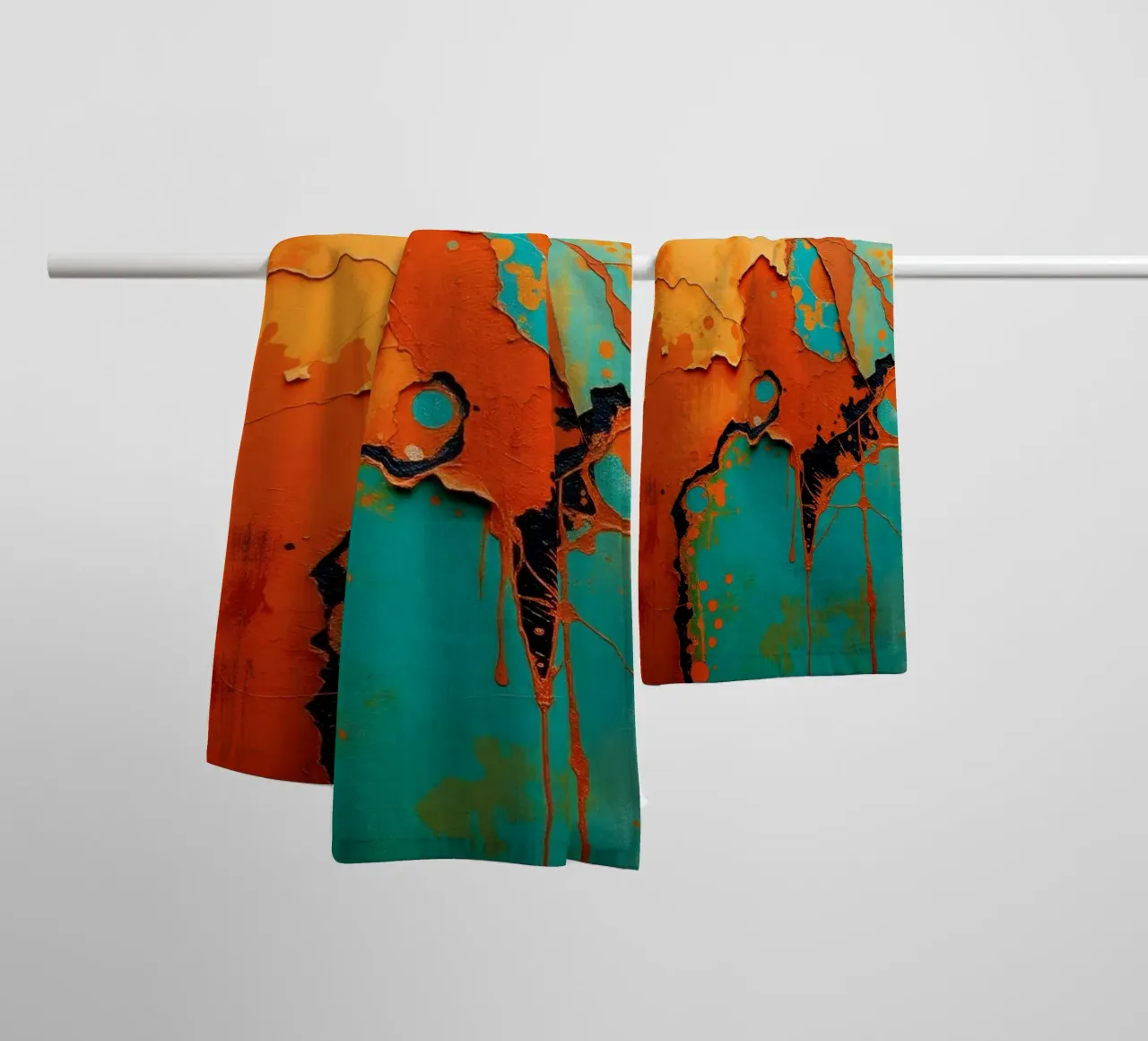 Opera d'arte astratta con vivaci colori arancione e turchese asciugamano da bagno da DesignDoodle