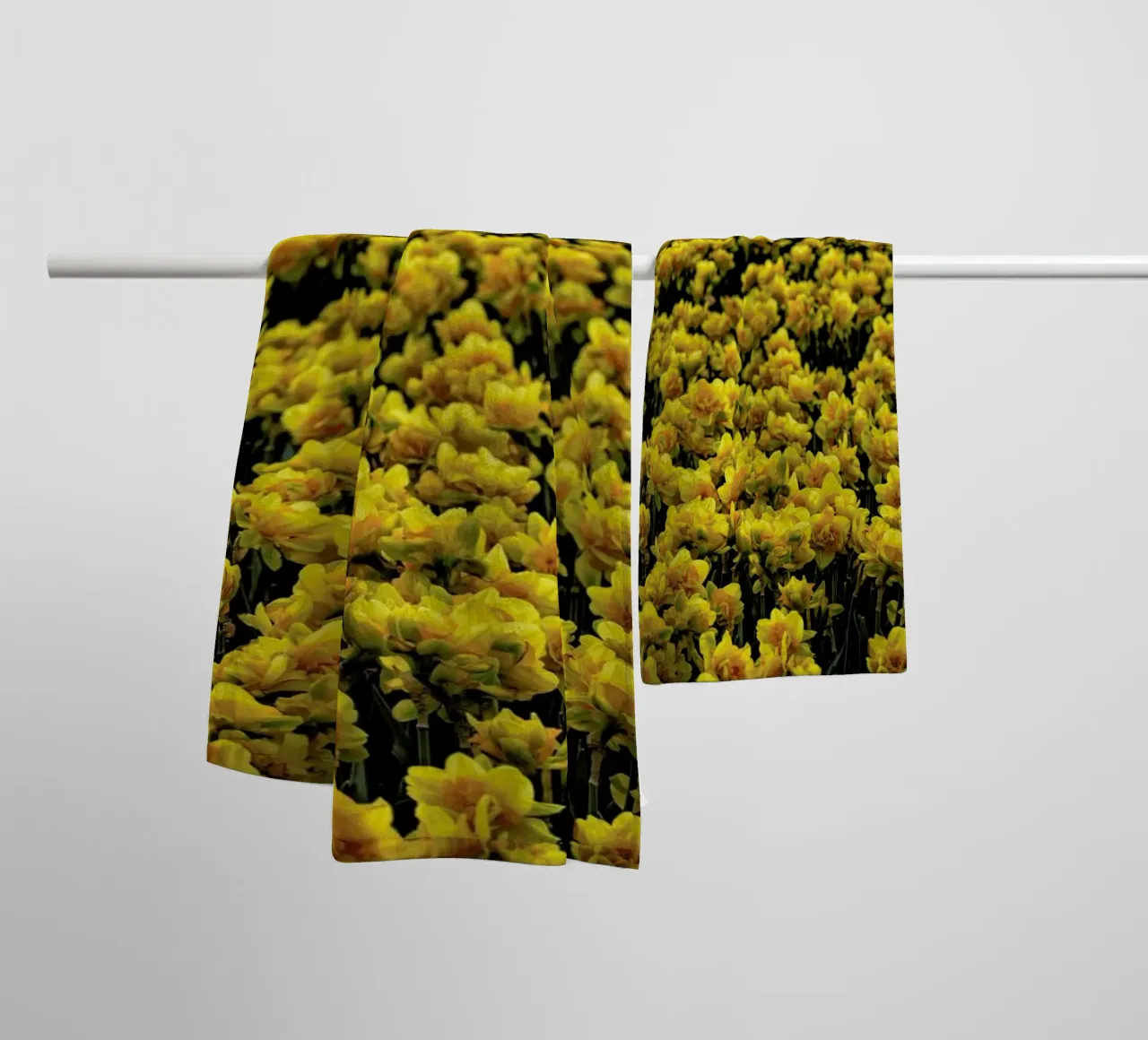 Golden Tulips asciugamano da bagno da Curious Collections by Marielle Leenders