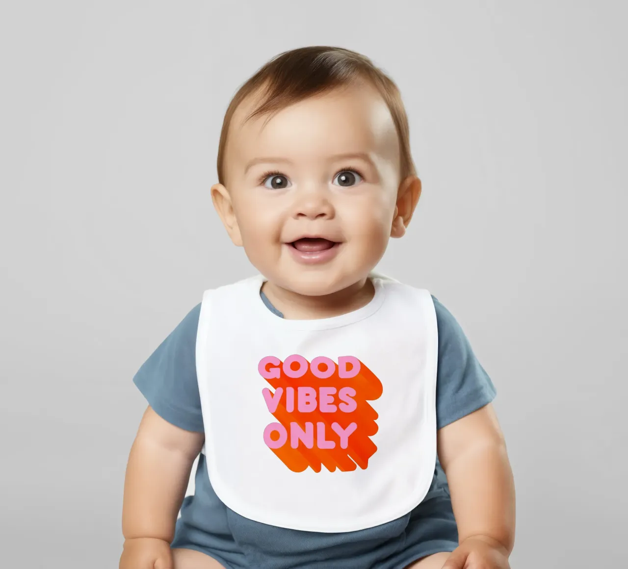 Imprimé graphique rétro "Good Vibes Only" (uniquement les bonnes vibrations) bavoir de showmemars