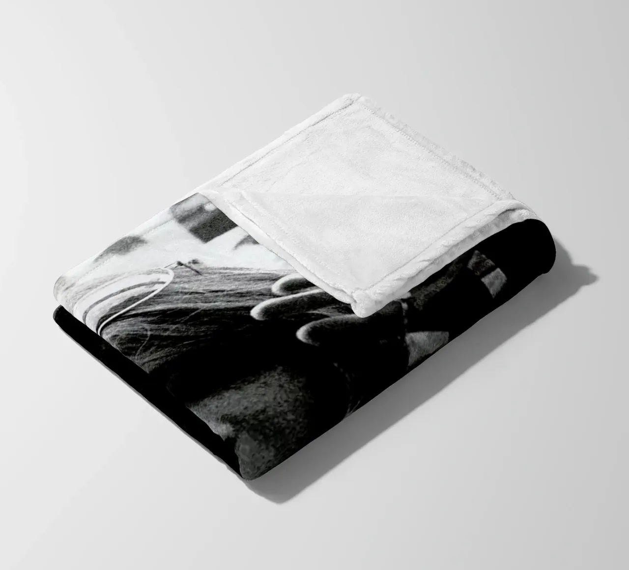 Brigitte Bardot 3 coperta in pile da Gallery Print and Art Limited
