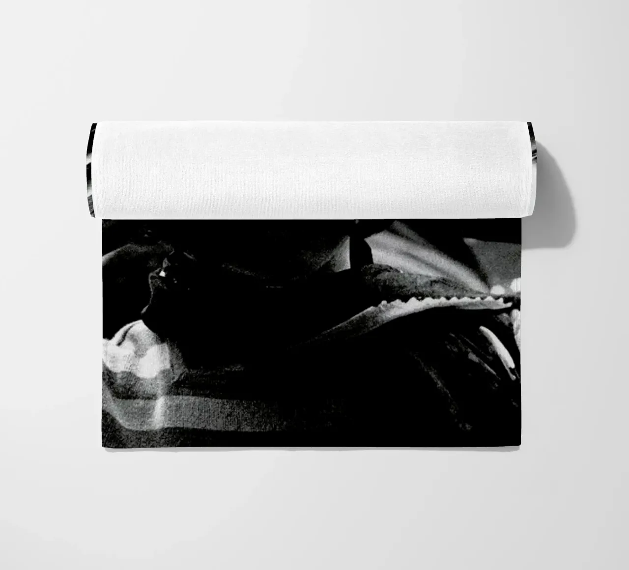 Brigitte Bardot 3 telo mare da Gallery Print and Art Limited