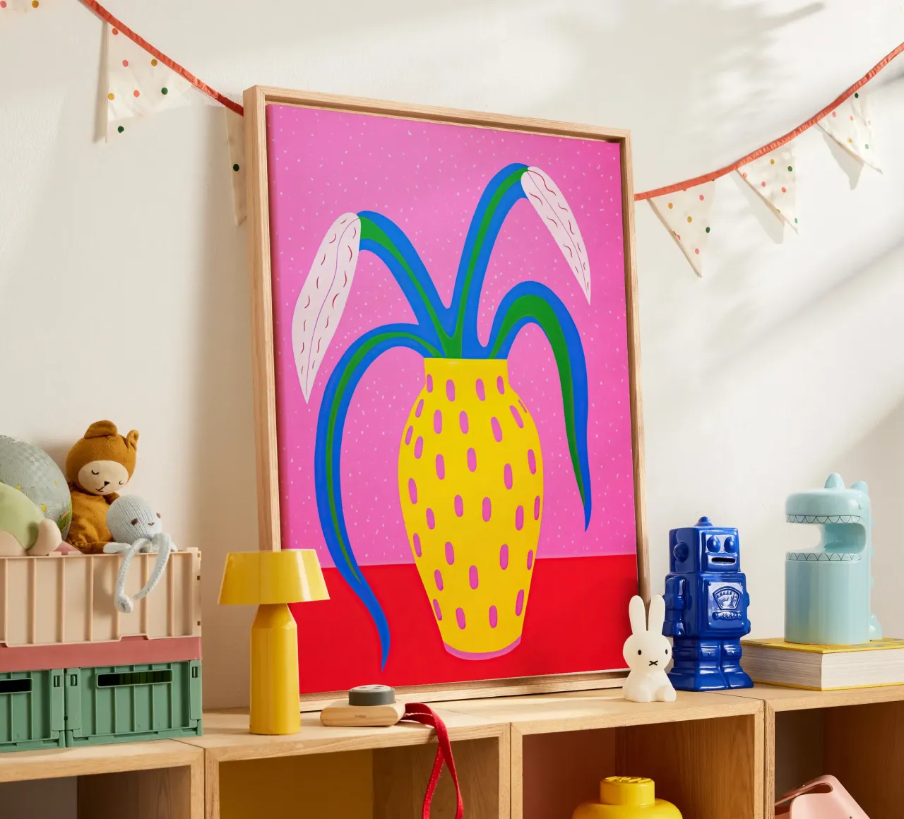 Vreemd frambooskleurig stilleven | Pop Art canvas met Baklijst van Autofocus