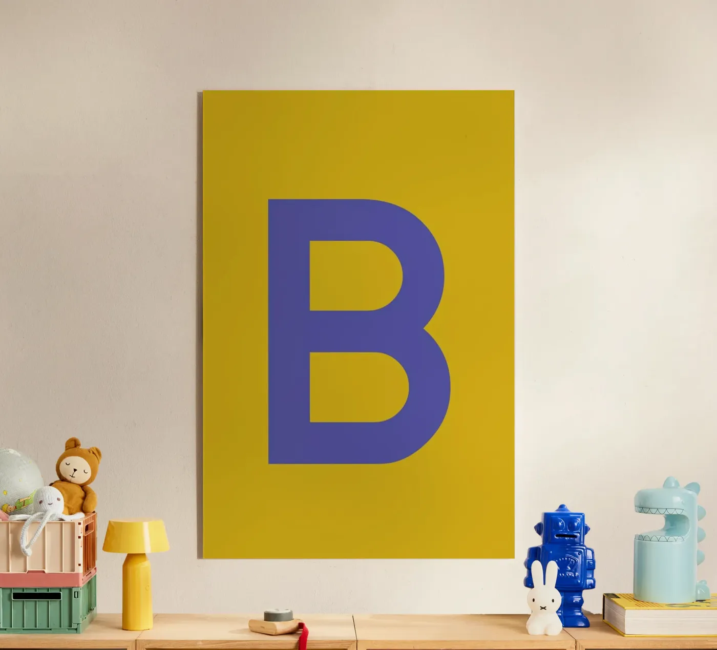 Yellow Letter B plexiglass da Studio One