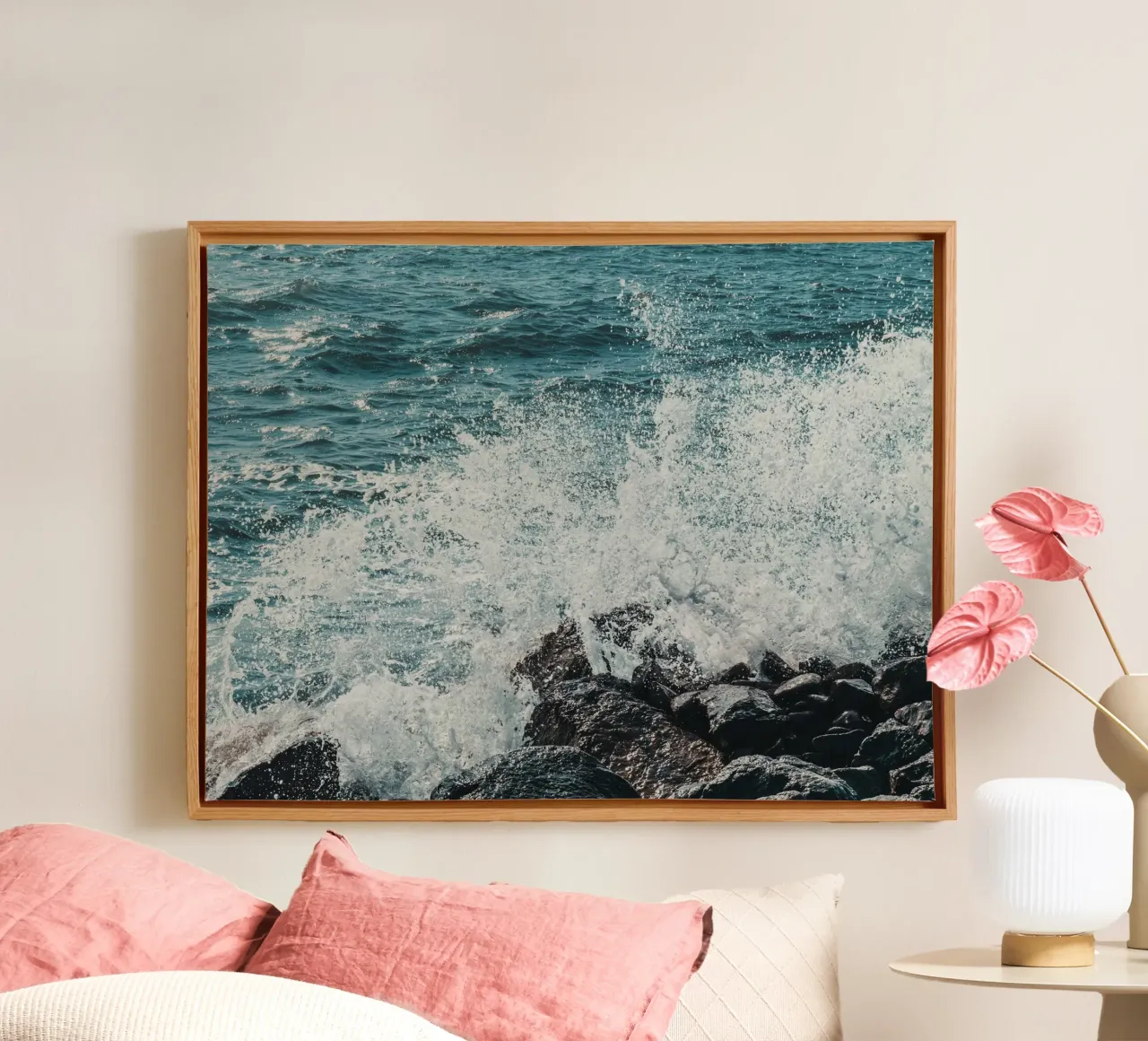 Spruzzi d'onda sulle rocce tela con Cornice a cassetta da PhotoVibe Decor