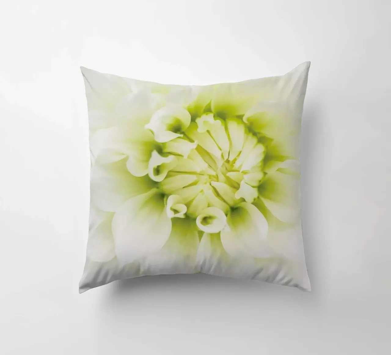 White Dahlia cuscino da Curious Collections by Marielle Leenders