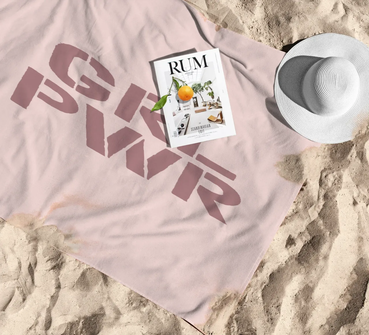 GRL PWR Schablone Typografie Druck in Rosa Girl Power Strandtuch von THE MOTIVATED TYPE