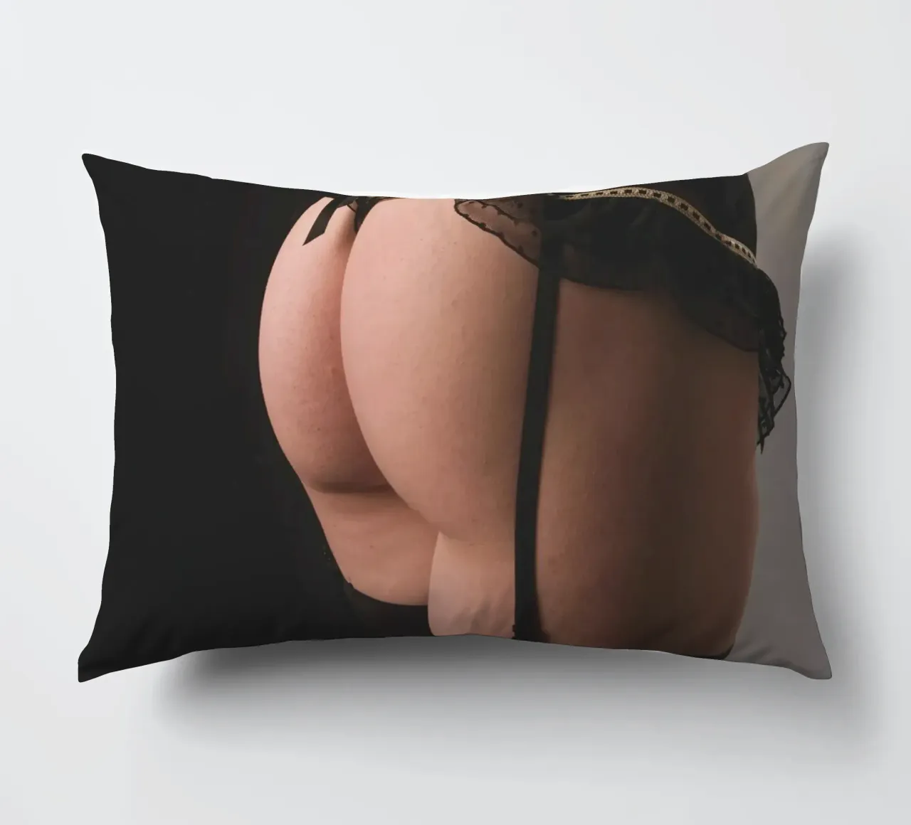 Short Black Corset cuscino da Dave Hare Photography