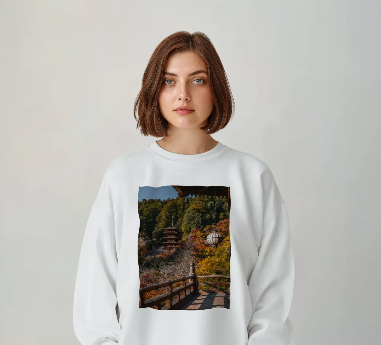 Tempio giapponese in autunno - Nara, Giappone felpa da Marcel Bisig