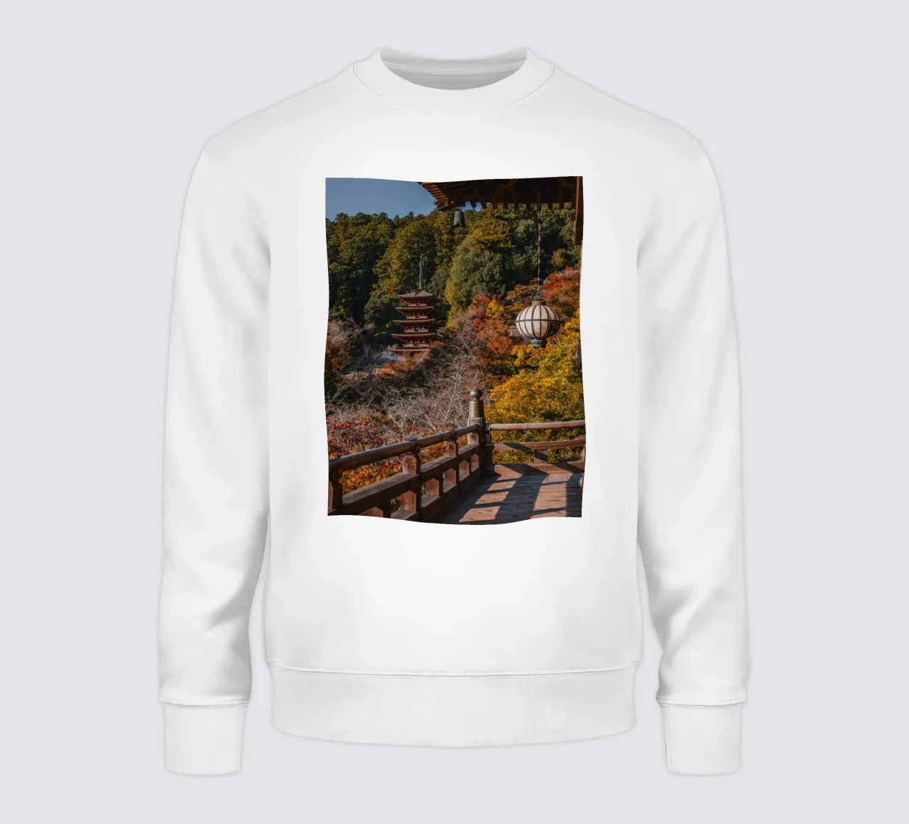 Tempio giapponese in autunno - Nara, Giappone felpa da Marcel Bisig