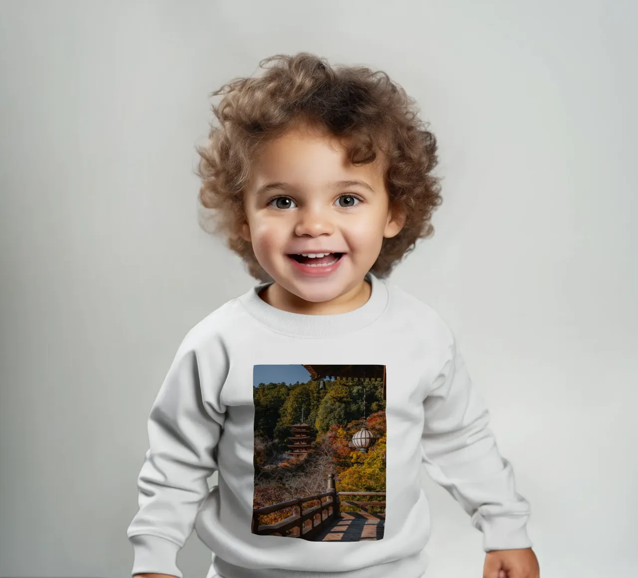 Tempio giapponese in autunno - Nara, Giappone felpa neonato da Marcel Bisig