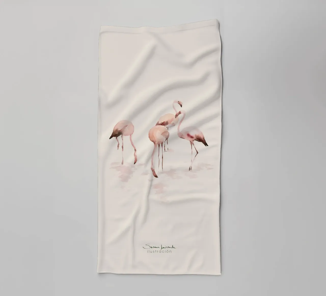 Flamants dessinés à la main dans des tons doux de rose saumon. serviette de bain de Art by Susana Miranda ilustración