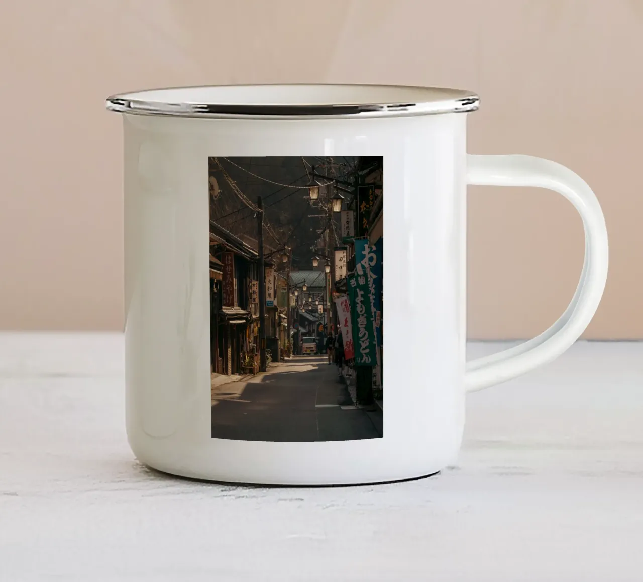 Via del Tempio a Nara, Giappone tazza in smalto da Marcel Bisig