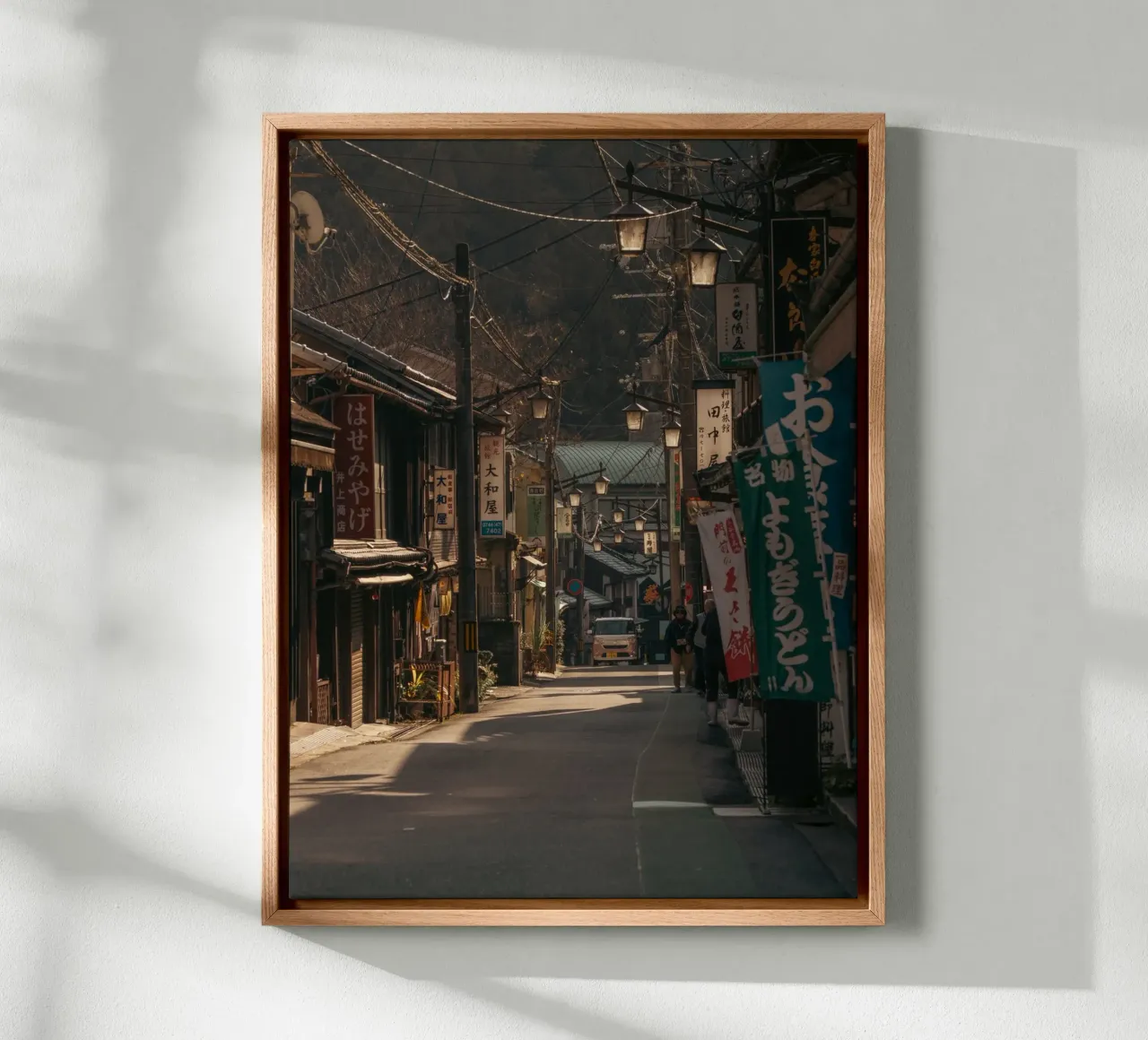 Via del Tempio a Nara, Giappone tela con Cornice a cassetta da Marcel Bisig