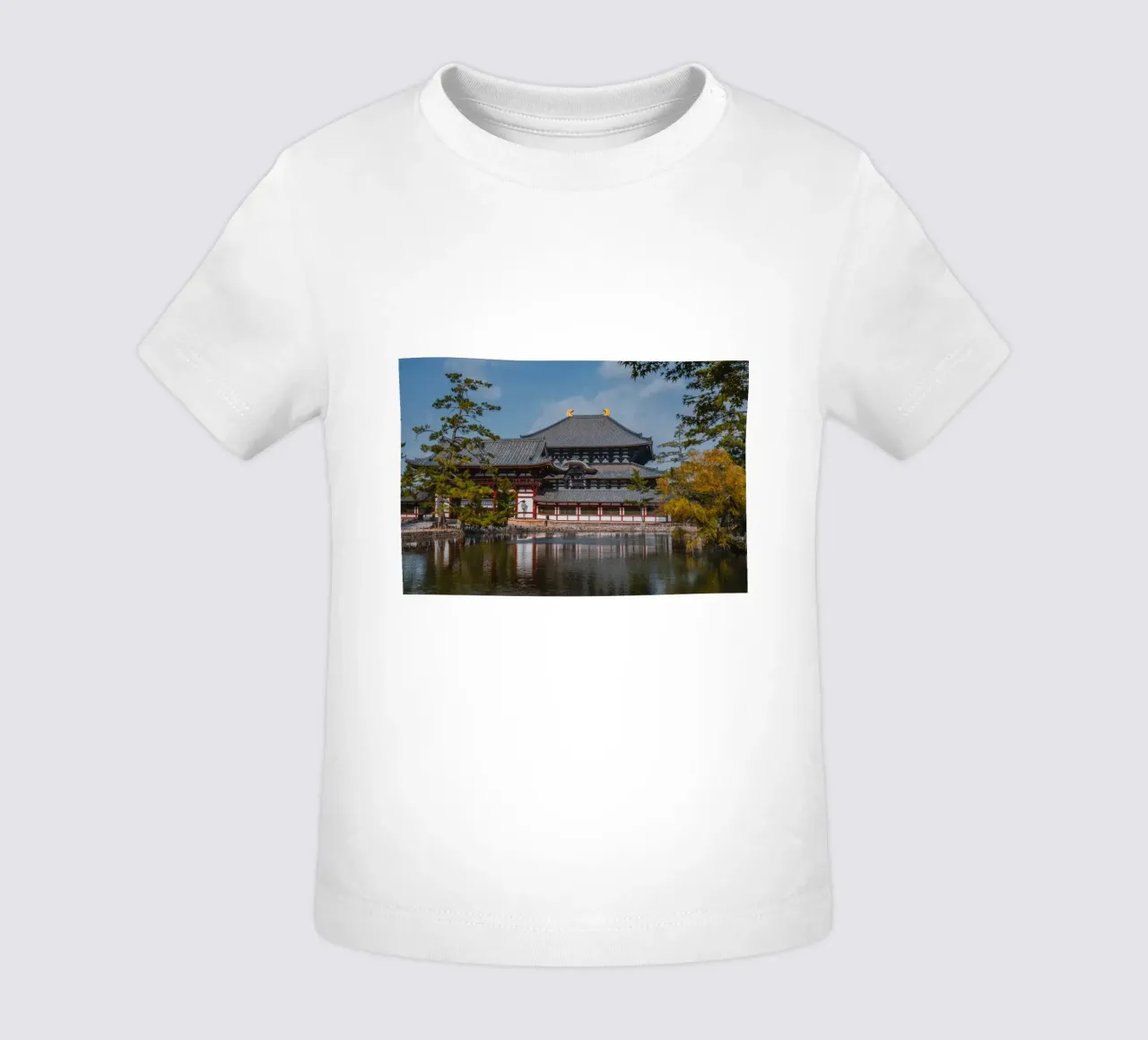 Tempio Todai-ji a Nara, Giappone maglietta neonato da Marcel Bisig