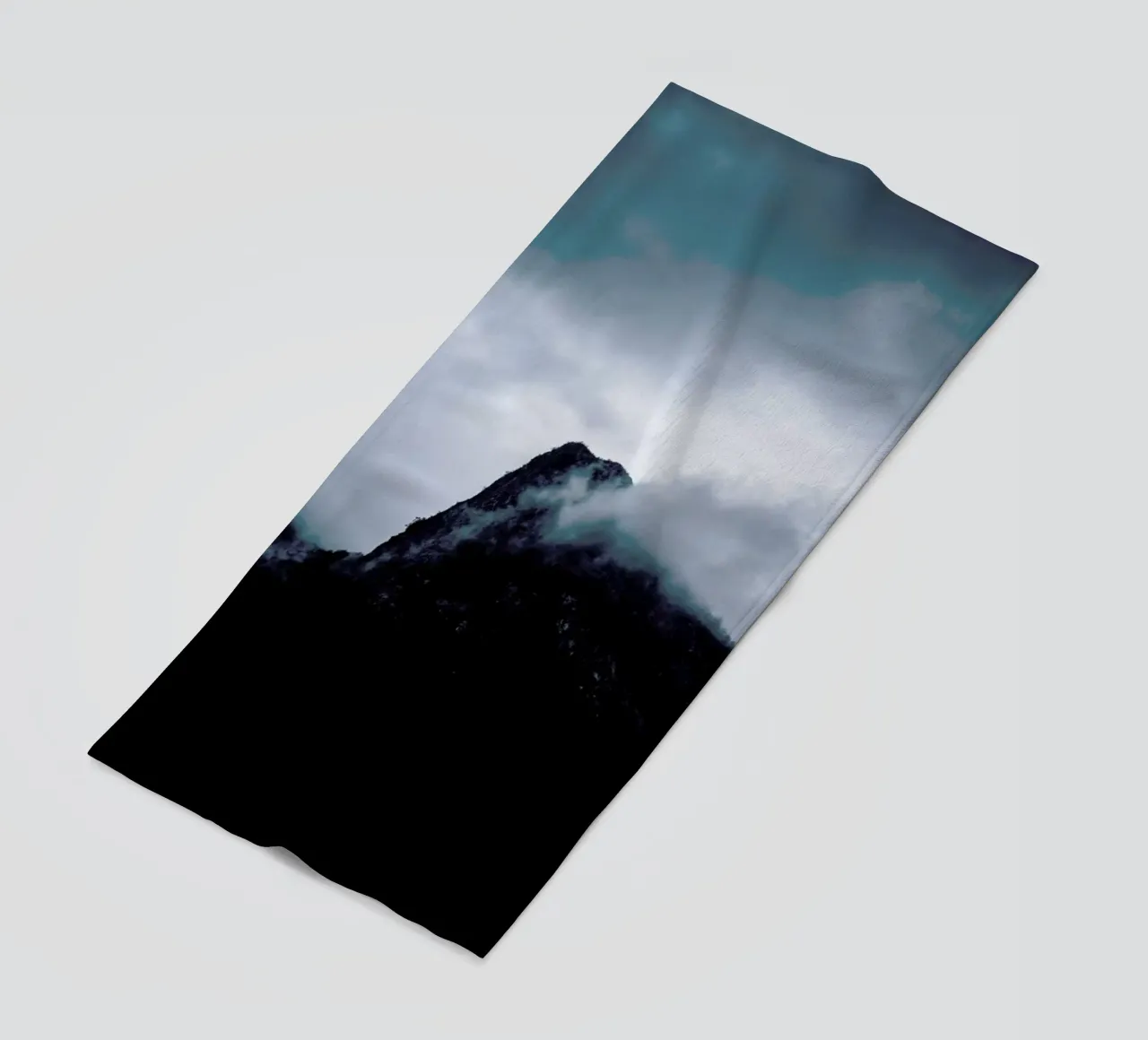 Grey telo mare da Chris Abatzis