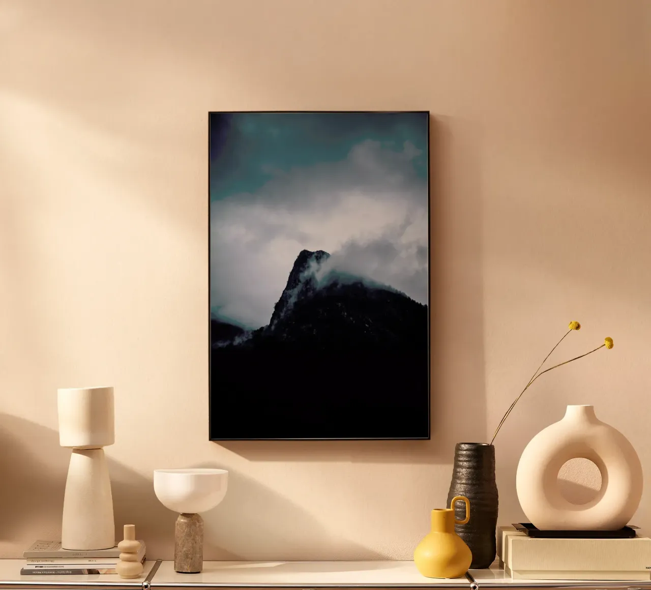 Grey plexiglass da Chris Abatzis