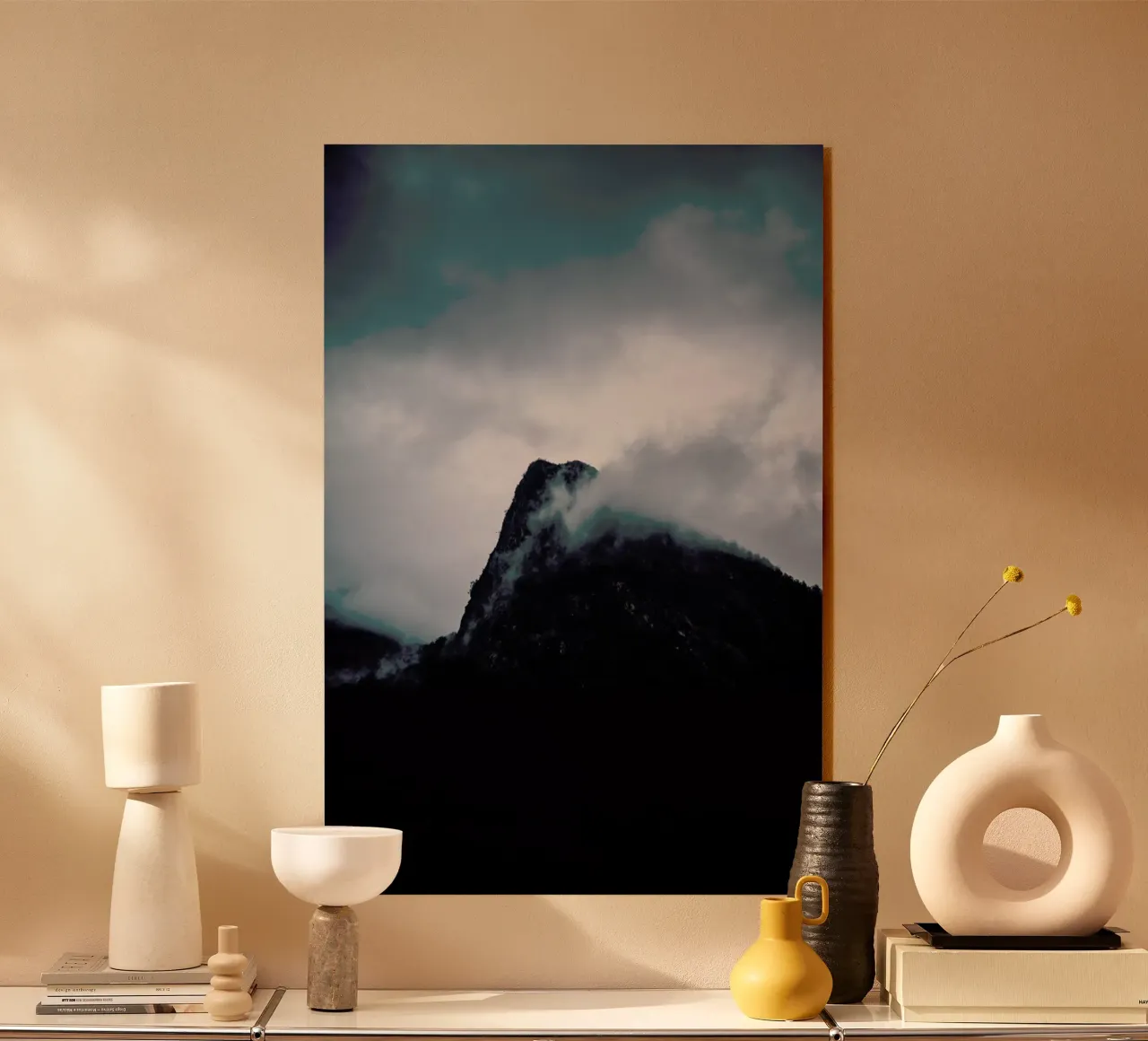 Grey plexiglass da Chris Abatzis